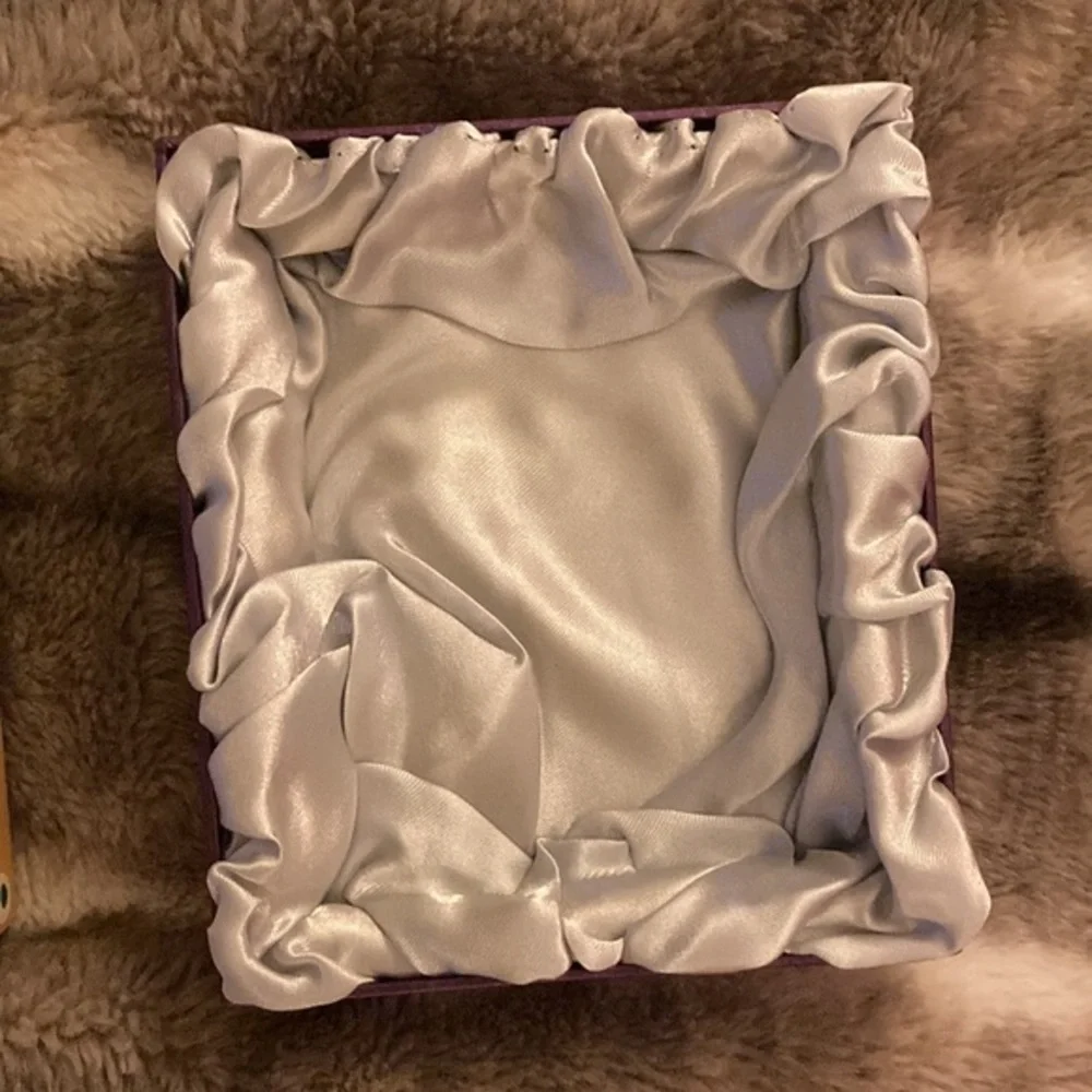 Brand new still sealed Rucinni Christmas Frame
